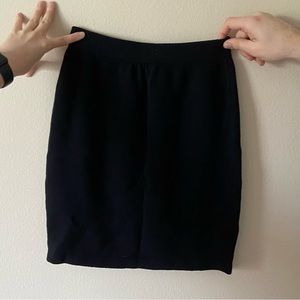 St. John | Basics Stretchy Waistband Knee-Length Skirt Office Business Classy